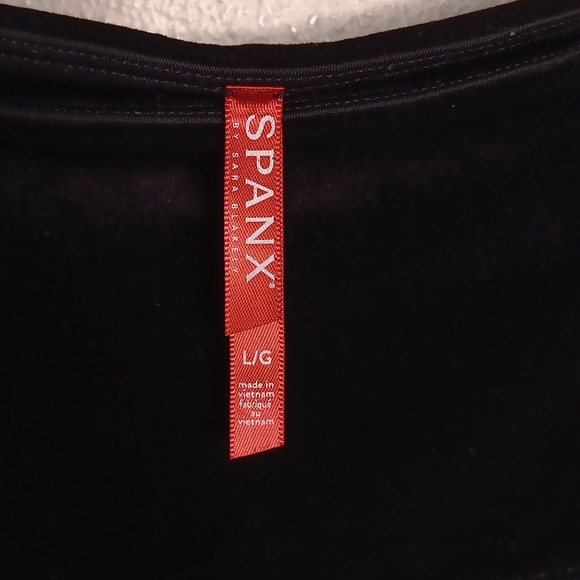 Spanx High Waist Black Velvet Leggings Size Large - Picture 3 of 6